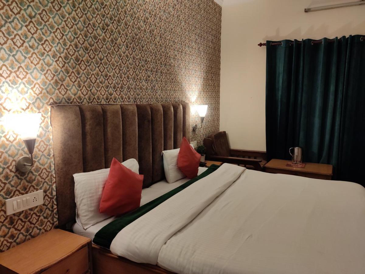 Hotel Royal Csamba Kültér fotó