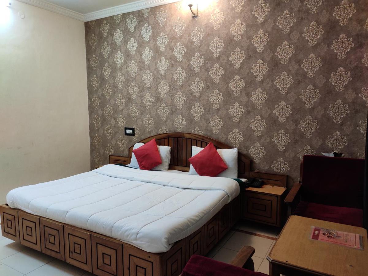 Hotel Royal Csamba Kültér fotó